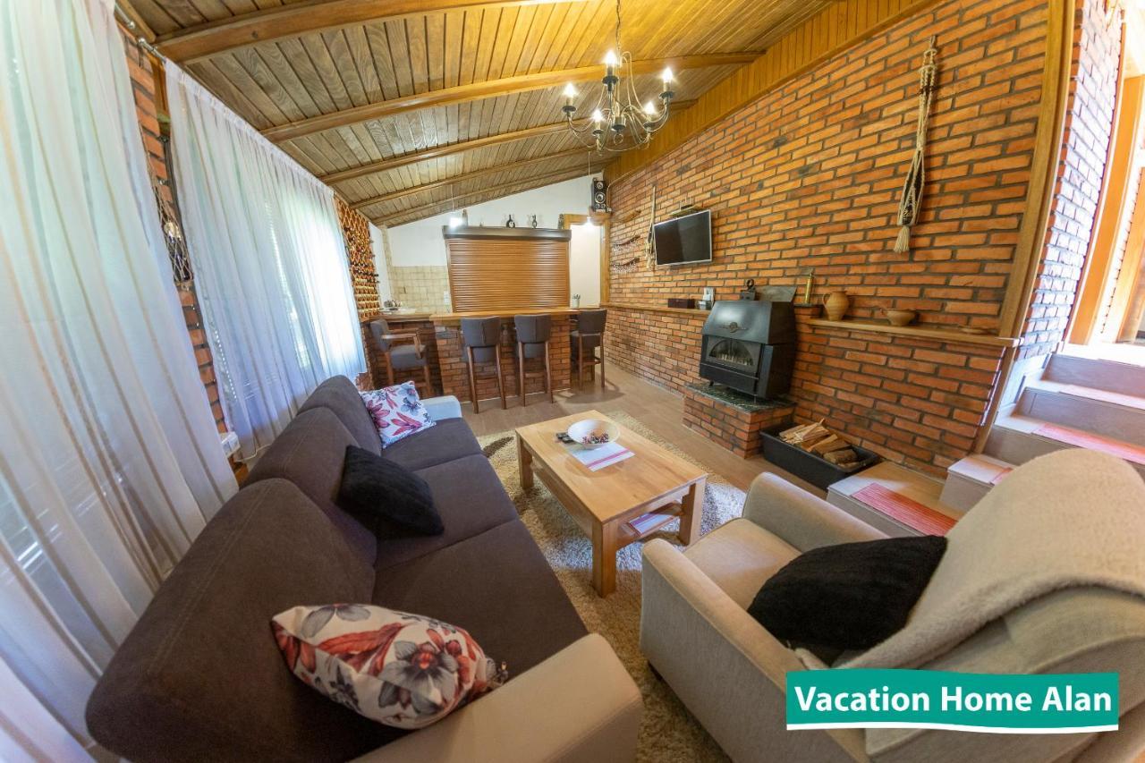 Vacation Home Alan 2 Kulen Vakuf Dış mekan fotoğraf