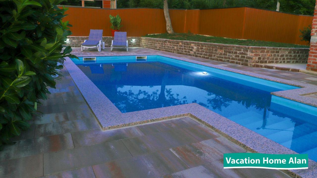 Vacation Home Alan 2 Kulen Vakuf Dış mekan fotoğraf